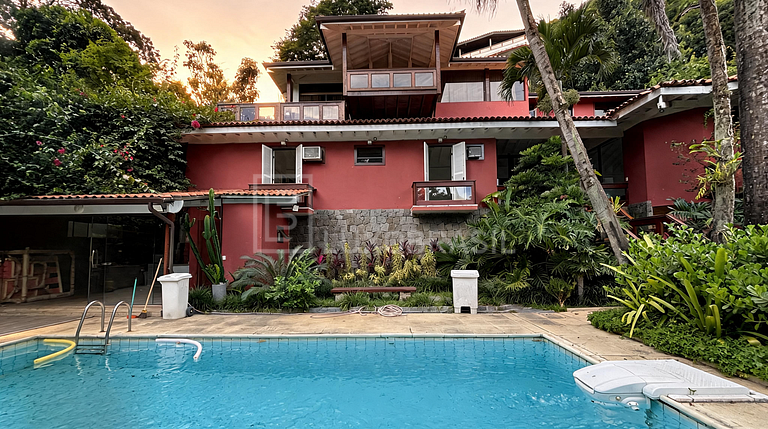 LB - RJ1022 | Casa Tríplex | 5 Suites | Alquiler de Larga Du