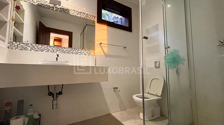 LB - RJ1022 | Three-Story House | 5 Suites | Long-Term Renta