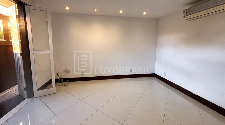 LB - RJ1022 Casa Tríplex de 5 Suites en Venta en Itanhangá