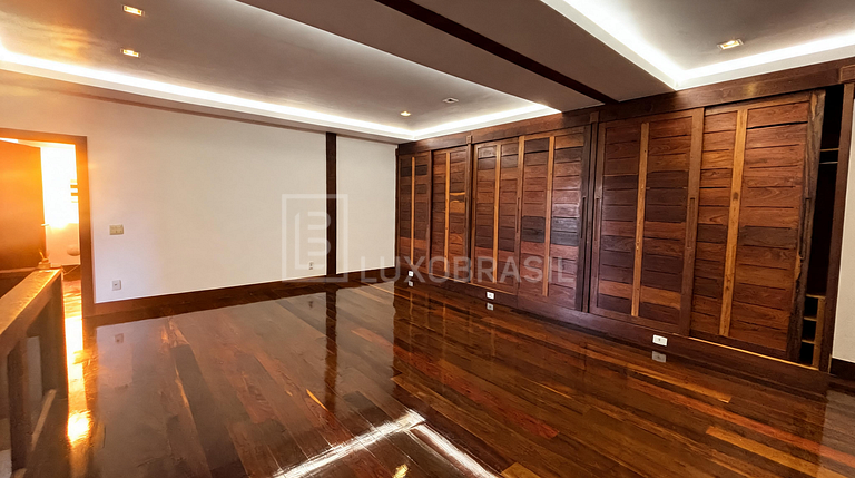 LB - RJ1022 | Casa Tríplex | 5 Suites | Alquiler de Larga Du