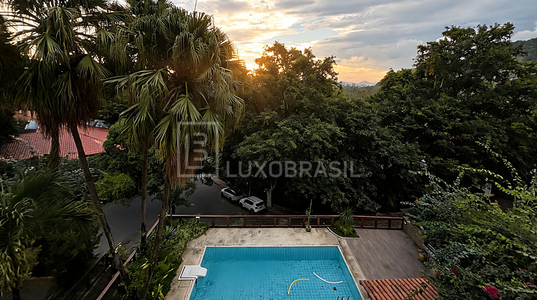 Casa de Luxo à Venda no Itanhangá | 5 Suítes