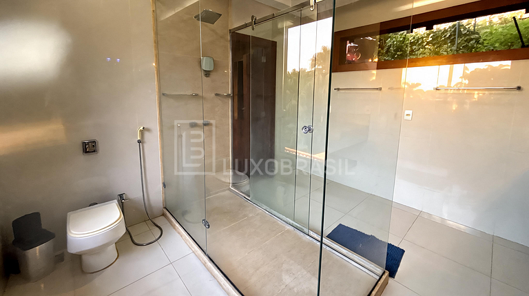 LB - RJ1022 | Three-Story House | 5 Suites | Long-Term Renta