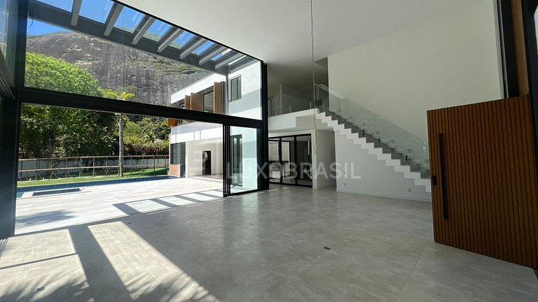 LB-RJ1024 | Modern 5-Suite House for Sale in Itanhangá
