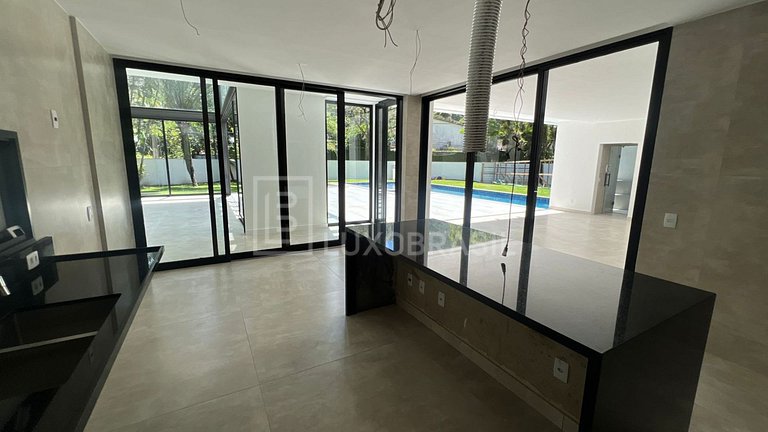 LB-RJ1024 | Modern 5-Suite House for Sale in Itanhangá