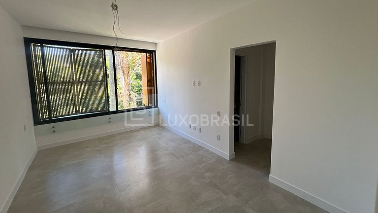 Casa de Luxo no Itanhangá com Vista para Pedra da Gávea