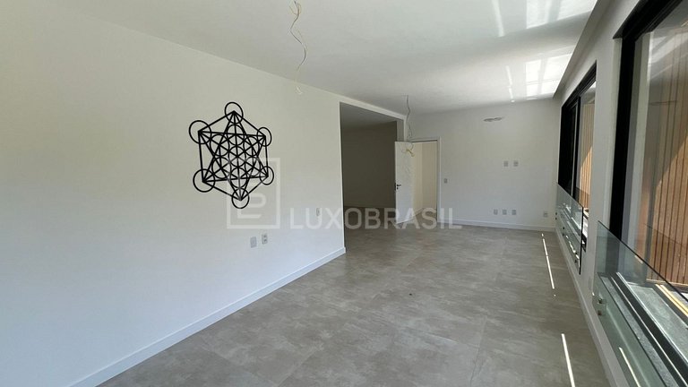 Casa de Luxo no Itanhangá com Vista para Pedra da Gávea