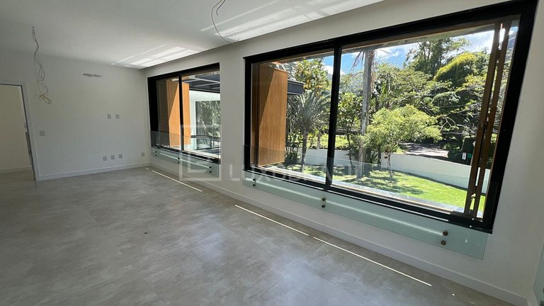 LB-RJ1024 | Modern 5-Suite House for Sale in Itanhangá