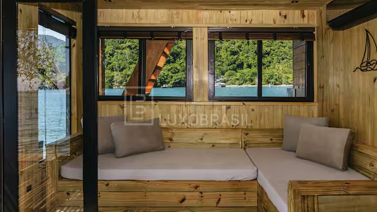 Casa Flutuante em Angra dos Reis para Aluguel de Temporada