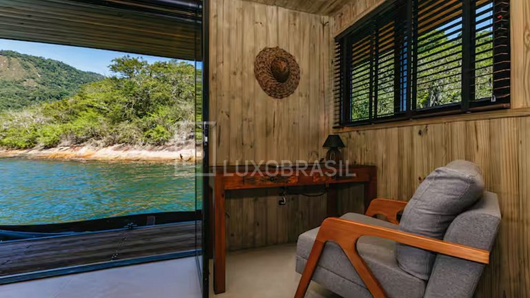 Casa Flutuante em Angra dos Reis para Aluguel de Temporada
