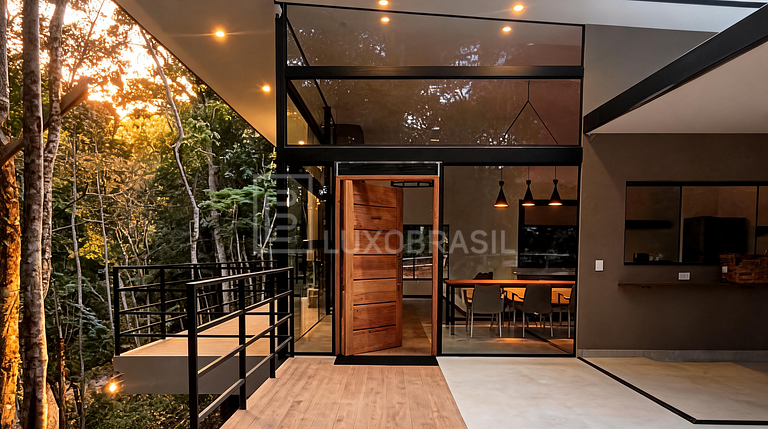 Casa de Luxo à Venda em Araras Petrópolis | 3 Suítes