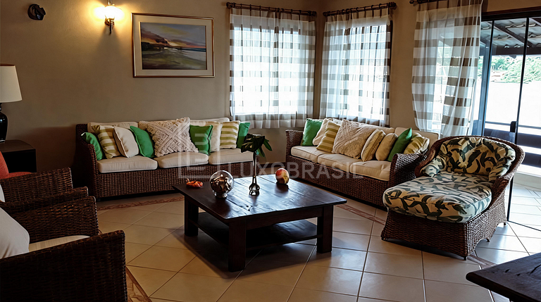 LB - AR810 5-Bedroom House for Sale, Cunhambebe, Angra dos R
