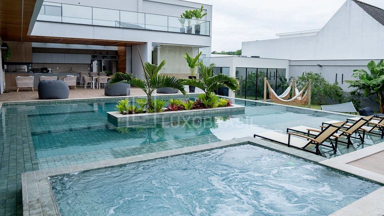 Casa de Luxo 6 Suítes à Venda na Barra da Tijuca RJ