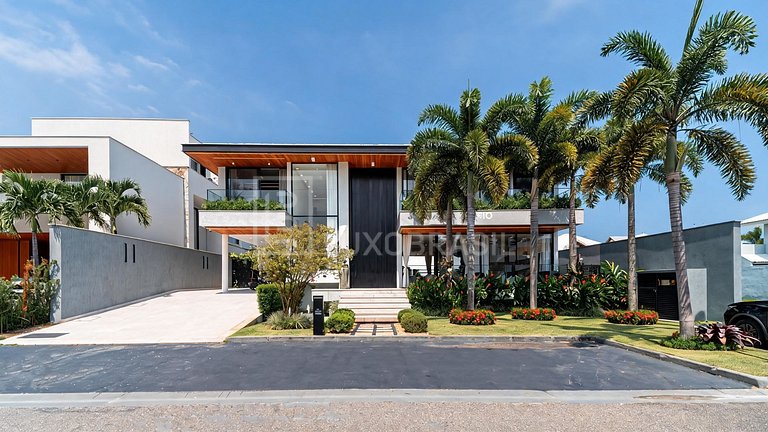LB - RJ1027 | 5-Suite House for Sale in Villagio Felicita