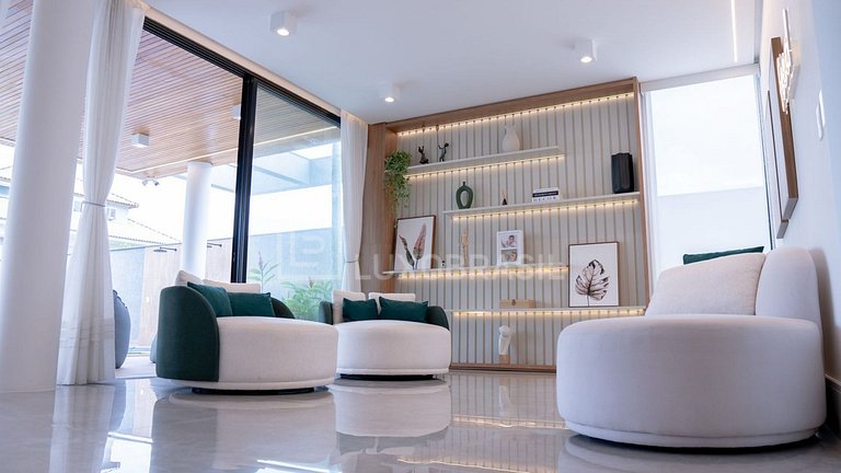 LB - RJ1027 | Casa de 5 Suites en Venta en Villagio Felicita
