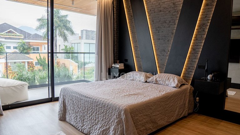 Casa de Luxo 6 Suítes à Venda na Barra da Tijuca RJ