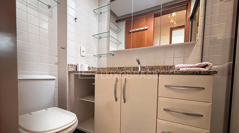 LB - RJ1029 Apartamento 03 Quartos Frente Mar Pepê Aluguel F