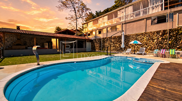 LB - MAN803 | Casa de 5 Habitaciones en Venta en Itaoca, Man