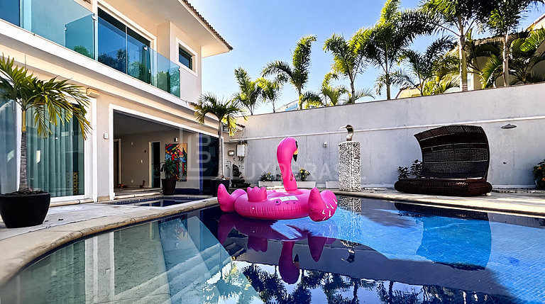 Casa de Luxo com 6 Suítes Aluguel no Santa Monica Jardins