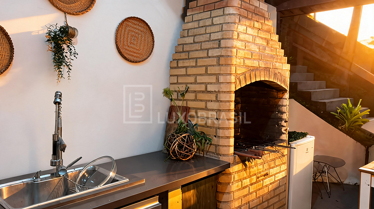 LB - RJ1032 Laguna House Vacation Rental