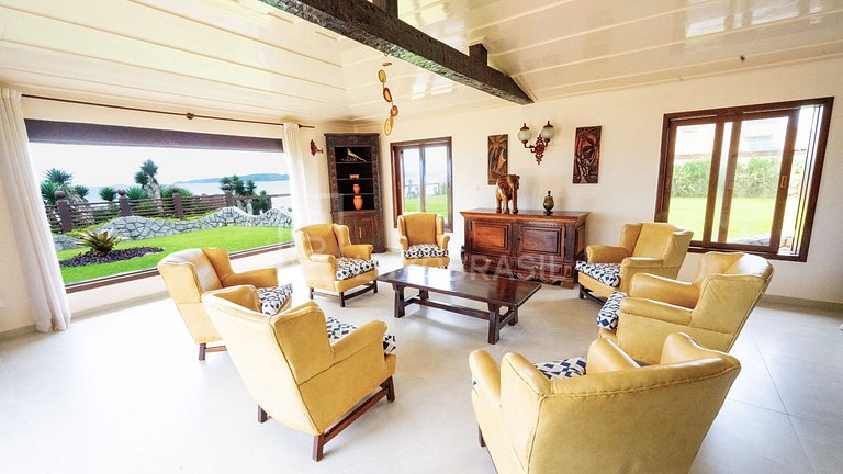 LB - BZ10 Larimar House Vacation Rental
