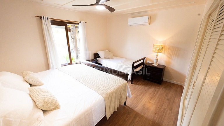 LB - BZ10 Larimar House Vacation Rental