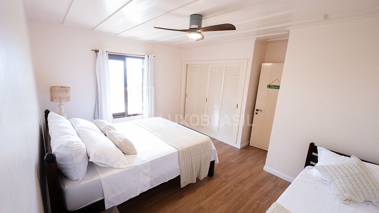 LB - BZ10 Larimar House Vacation Rental