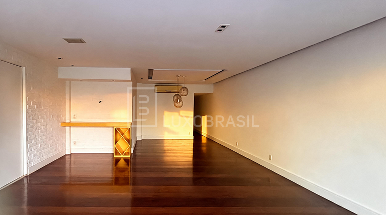 LB - RJ995 Penthouse de 6 Habitaciones, 451 m² – En Venta po