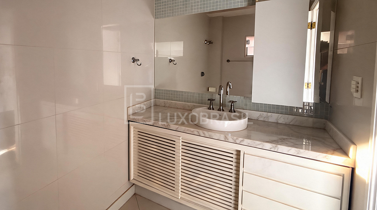 LB - RJ995 Penthouse de 6 Habitaciones, 451 m² – En Venta po