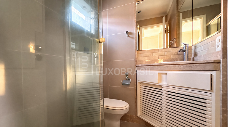 LB - RJ995 Penthouse de 6 Habitaciones, 451 m² – En Venta po