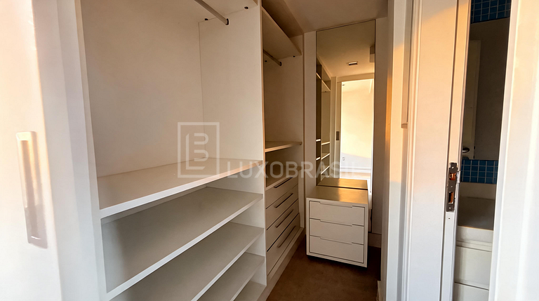 LB - RJ995 Penthouse de 6 Habitaciones, 451 m² – En Venta po