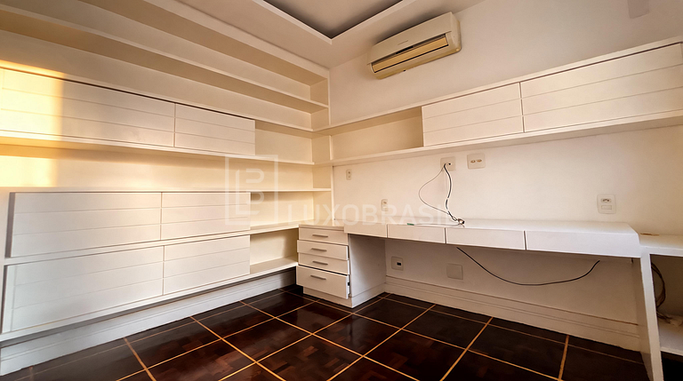 LB - RJ995 Penthouse de 6 Habitaciones, 451 m² – En Venta po