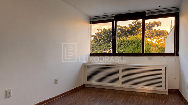 LB - RJ995 Penthouse de 6 Habitaciones, 451 m² – En Venta po