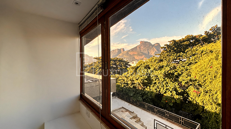 LB - RJ995 Penthouse de 6 Habitaciones, 451 m² – En Venta po