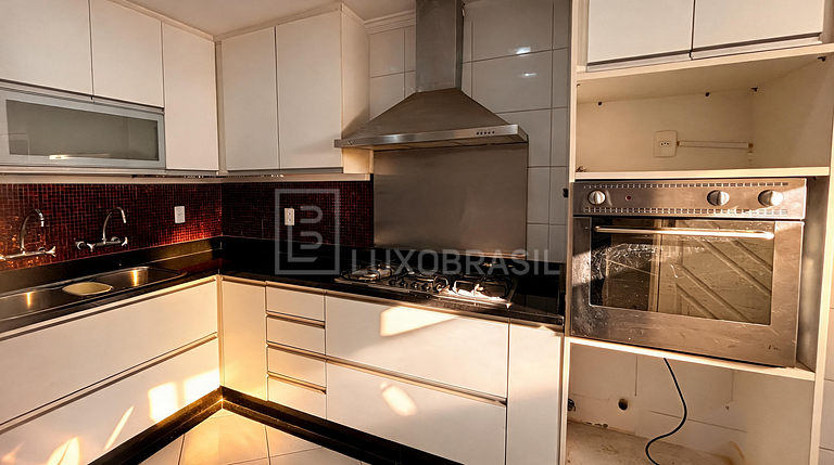 LB - RJ995 Penthouse de 6 Habitaciones, 451 m² – En Venta po