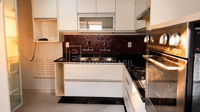 LB - RJ995 Penthouse de 6 Habitaciones, 451 m² – En Venta po