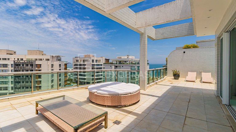 LB - RJ1035 | Penthouse Dúplex de 4 Dormitorios en Alquiler