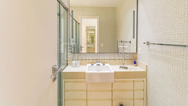 LB - RJ1035 | Penthouse Dúplex de 4 Dormitorios en Alquiler