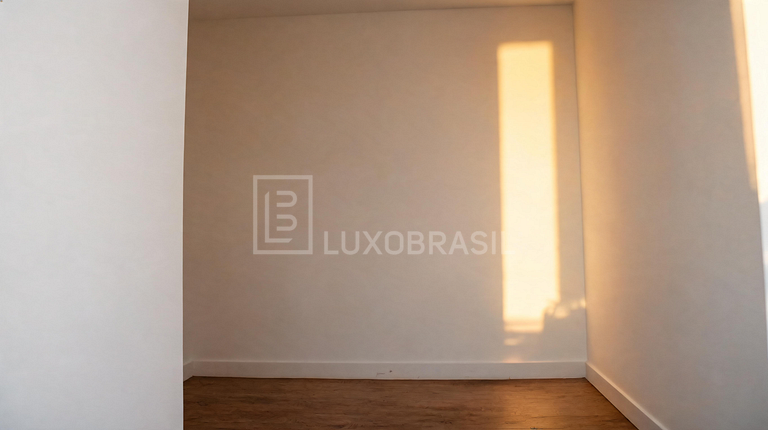 Cobertura Duplex à Venda no Posto 2 com Vista Mar