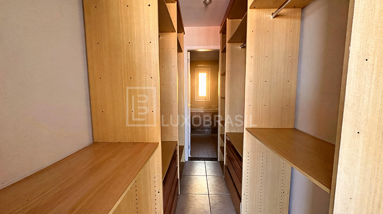 LB - RJ1038 Duplex Penthouse with 3 En-Suite Bedrooms and Oc
