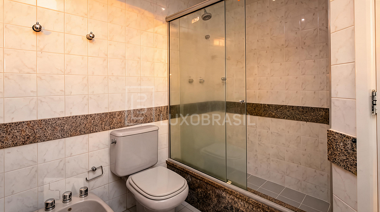 LB - RJ1038 Duplex Penthouse with 3 En-Suite Bedrooms and Oc