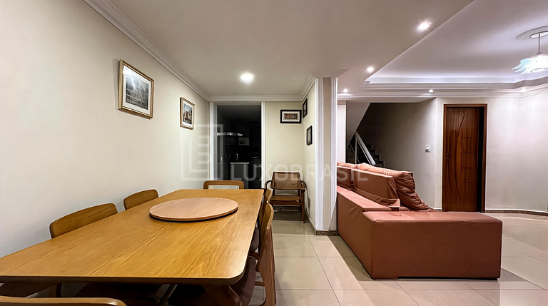 LB - RJ1039 | Casa Triplex en Venta de 4 Dormitorios en Barr