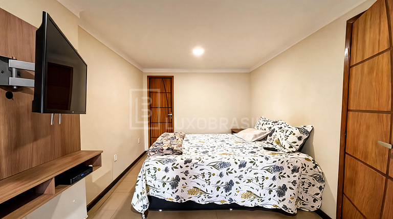LB - RJ1039 | 4-Bedroom Triplex House for Sale in Barra da T