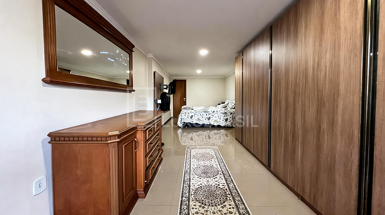 LB - RJ1039 | Casa Triplex en Venta de 4 Dormitorios en Barr