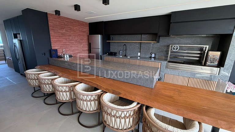 Cobertura Duplex à Venda na Avenida Lúcio Costa