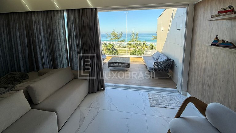 Cobertura Duplex à Venda na Avenida Lúcio Costa