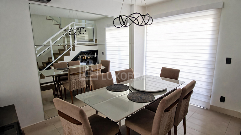 LB - RJ1042 | Casa de 4 Dormitorios en Venta en Alvorada Pri