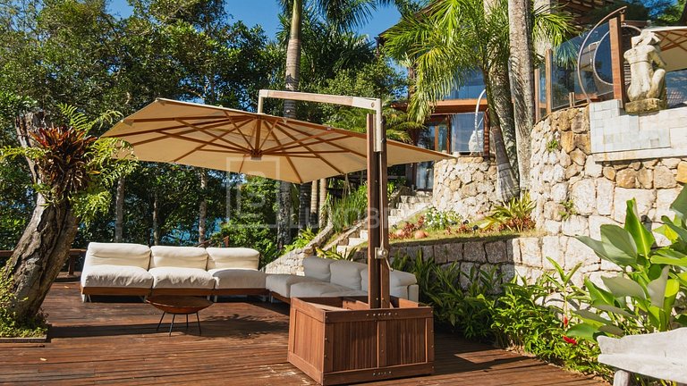 LB - PAR01 Glass House Paraty Mirim Vacation Rental
