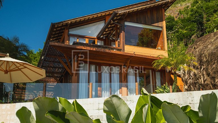 LB - PAR01 Glass House Paraty Mirim Vacation Rental