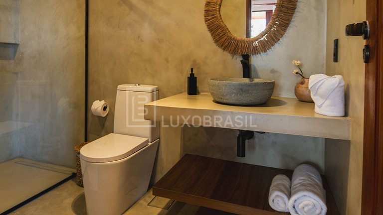 LB - PAR01 | 5-Bedroom Oceanfront House for Sale in Paraty