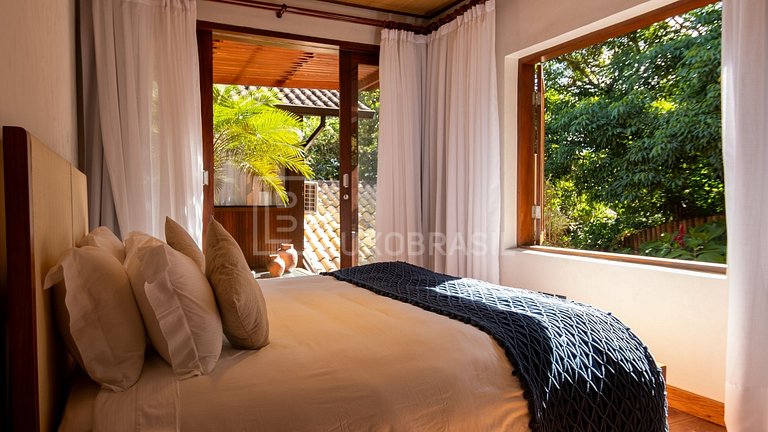 LB - PAR01 Glass House Paraty Mirim Vacation Rental